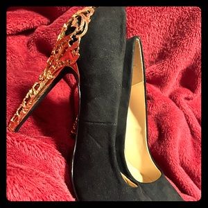 Black and Gold Pumps